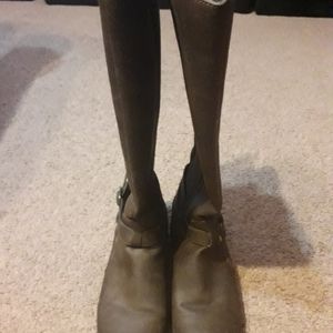 Kenneth Cole Reaction brown women booths size 8.